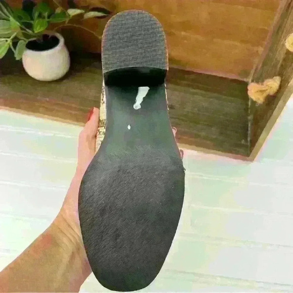 New NORDSTROM LEATHER Snakeskin Style Booties - So Cute! Size 6 MSRP: $89.00 - Picture 15 of 15